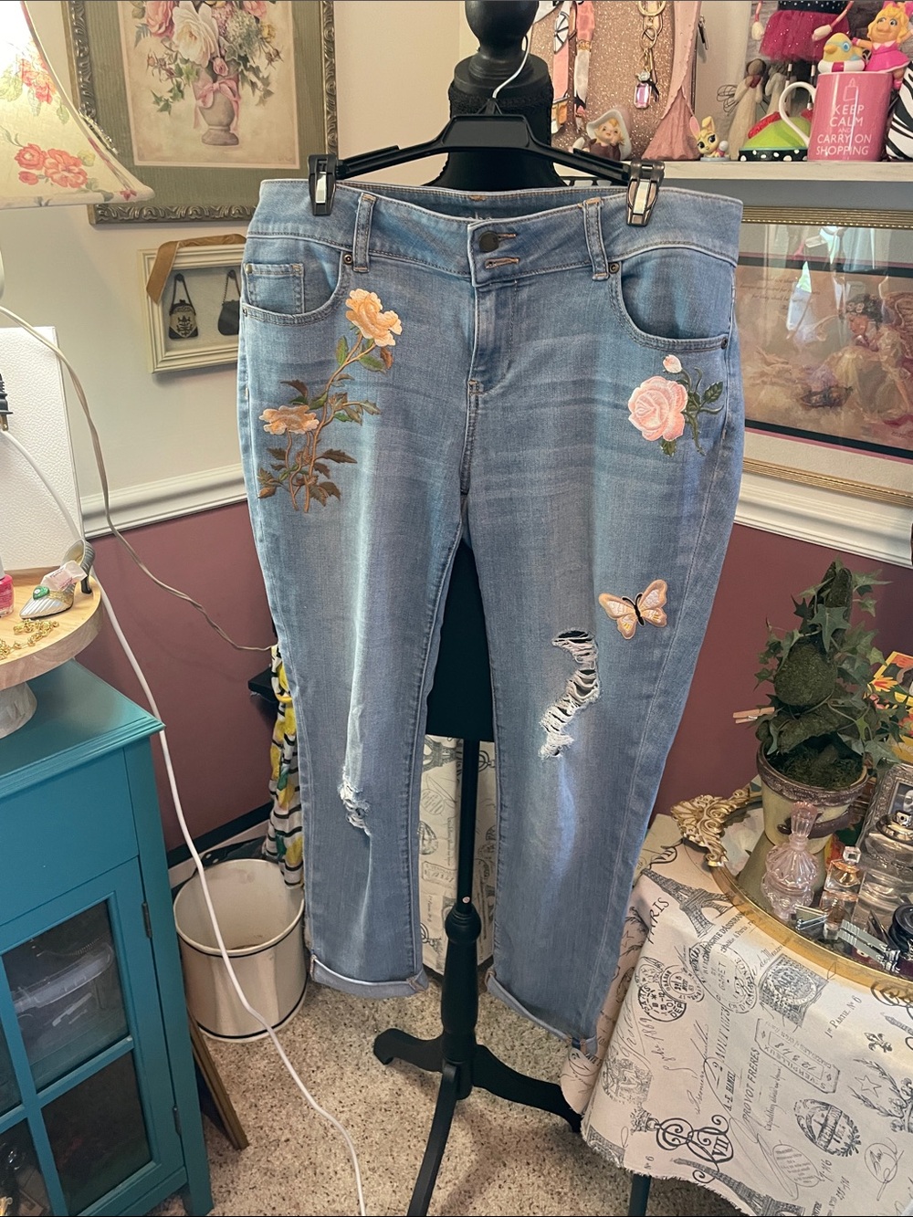SOHO  Vintage Embroidered New York  Boyfriend  Jeans - Blue 12
